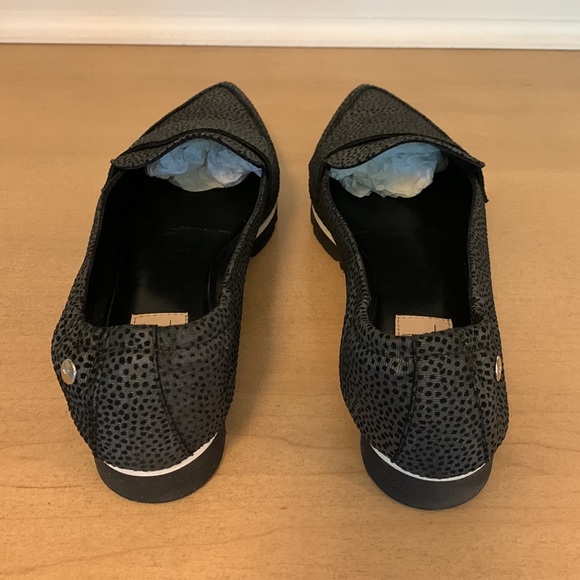 AGL Micro Pointed Toe Loafer in Gray Mini Leopard (Size 39) - Picture 3 of 6